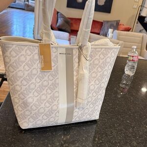 Michael Kors Cream and Gray Tote Bag